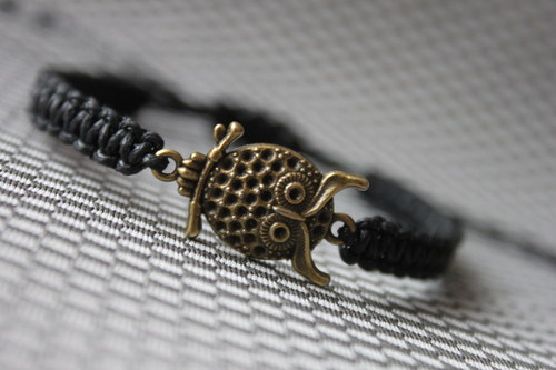 Moudrá sovička.. Náramek macramé — foto 3