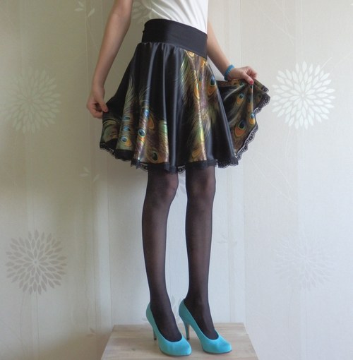 *Kolová paví sukýnka* — foto 3