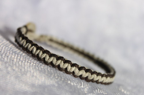Přírodní.. Náramek macramé — foto 3