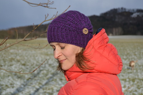 Fialová eliotka s knoflíkem — foto 2