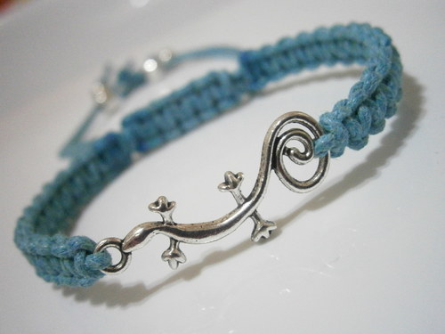 Náramek s ještěrkou - tyrkysový (macramé) — foto 2