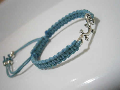Náramek s ještěrkou - tyrkysový (macramé) — foto 4