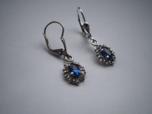 NÁUŠNICE (spinel) — foto 3