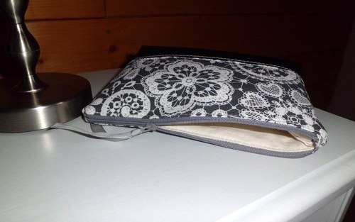 Kapsička koženka a krajka — foto 2