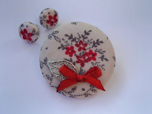 Brož/buttonek kytice + náušnice — foto 2