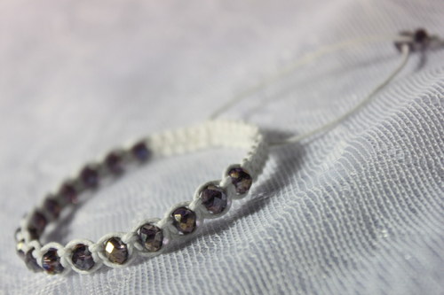 Sváteční.. Náramek makramé/shamballa — foto 2