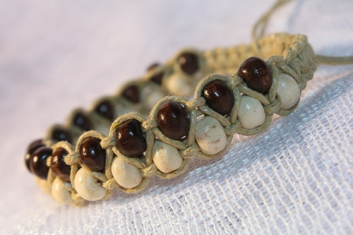 Přírodní.. Dvojřadý náramek macrame — foto 2