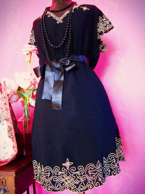 Šaty Art deco look — foto 2