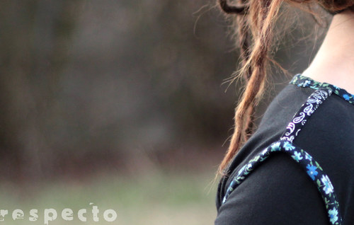 Triko ............ S - M — foto 3