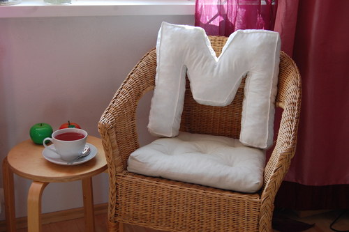 Polštář písmeno (40 cm) — foto 2