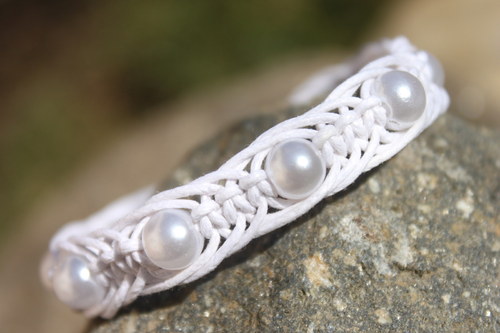 Něžnost.. Macramé náramek — foto 3