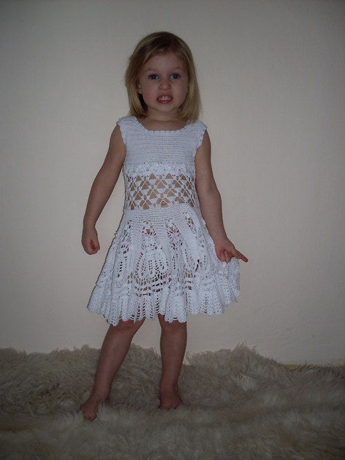 Bílé šatičky — foto 6