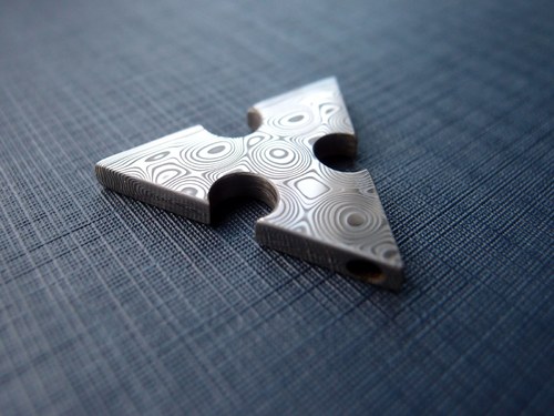 Damasteel Přívěsek Triangl — foto 3