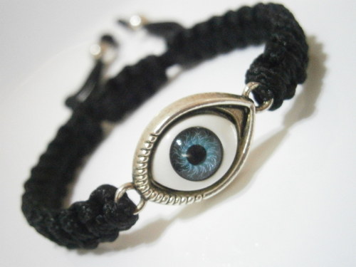 "Kuk" náramek (macramé) — foto 2