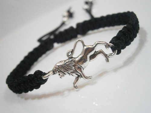 "Lev" náramek (macramé) — foto 4