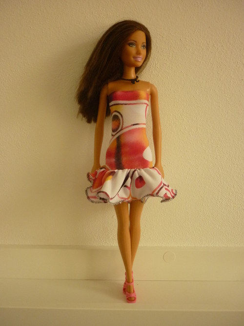 Šaty na panenku Barbie — foto 2