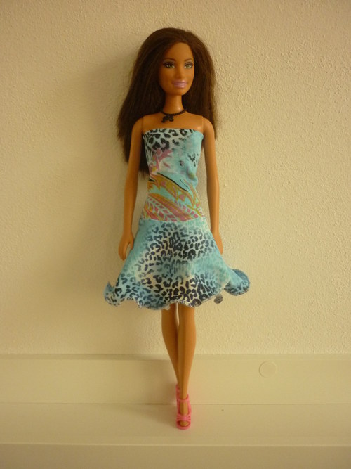 Šaty na panenku Barbie — foto 2