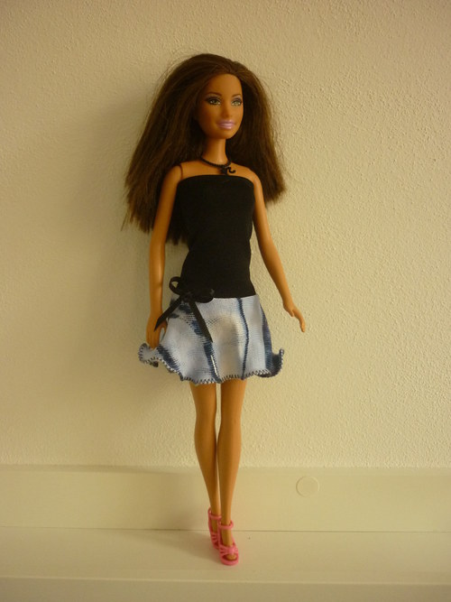 Šaty na panenku Barbie — foto 2