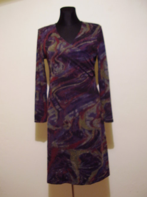 Temně fialová elegance — foto 3