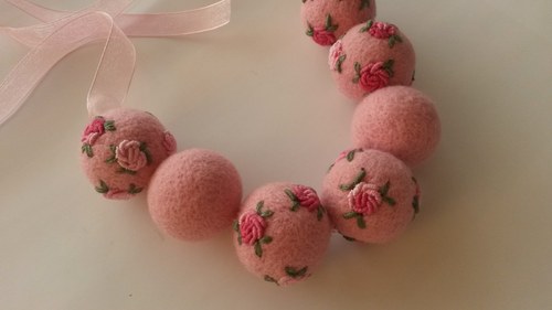 Cukrátková s růžičkami — foto 3
