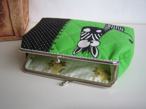 Vykulená zebra a puntíky :o) — foto 4