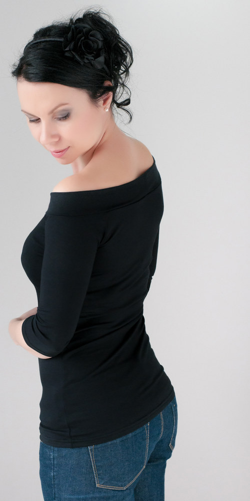 Dámské tričko černé — foto 2