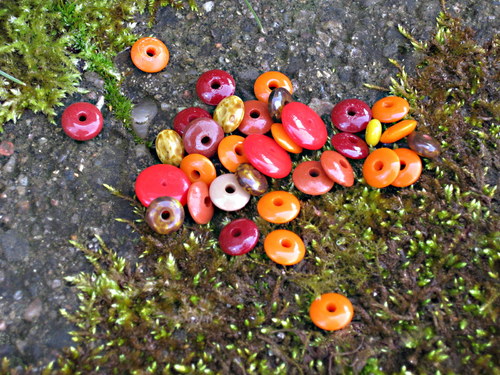 Skleněné talířky 0,9 - 1,2 cm. — foto 2
