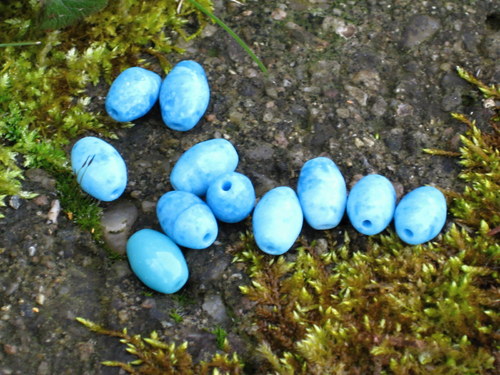 Žíhané skleněné oválky, olivky 1 cm. — foto 2