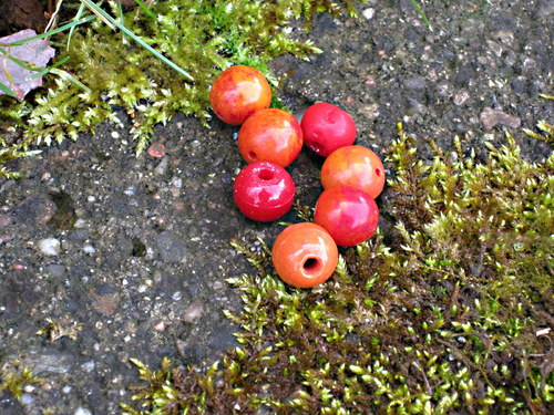 Žíhané skleněné korálky 1 cm. — foto 2