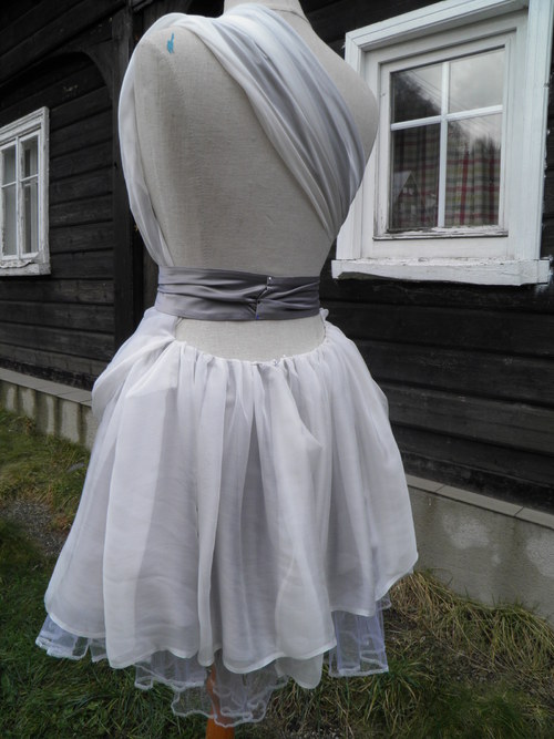 Asymetrické šaty s hedvábím-Sleva — foto 3