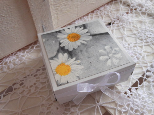 KOPRETINY - dárková krabička 8x8x3 cm — foto 3