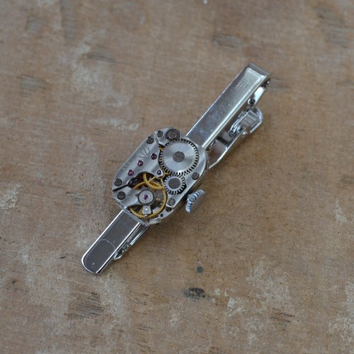 Steampunková spona na kravatu, hranatá — foto 2