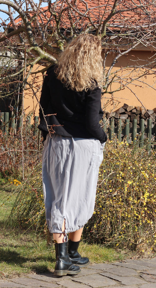 Dlouhá balónová sukně — foto 5