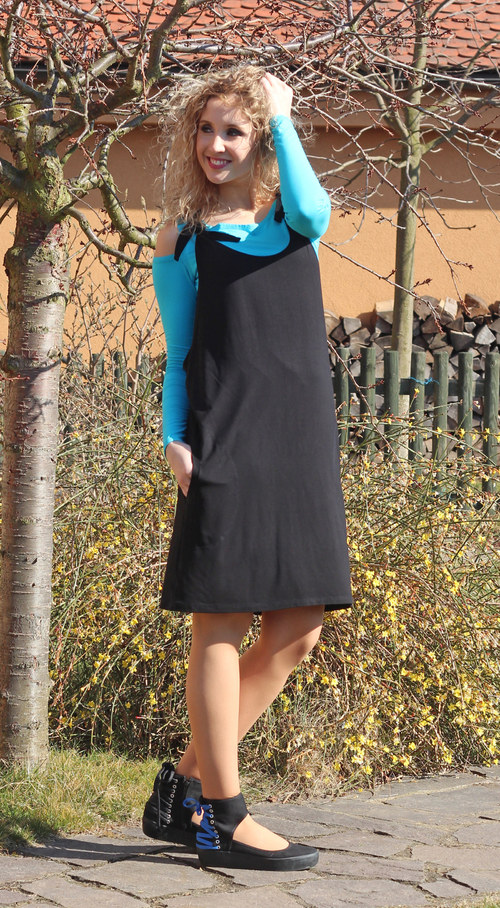Černá šatová sukně — foto 3
