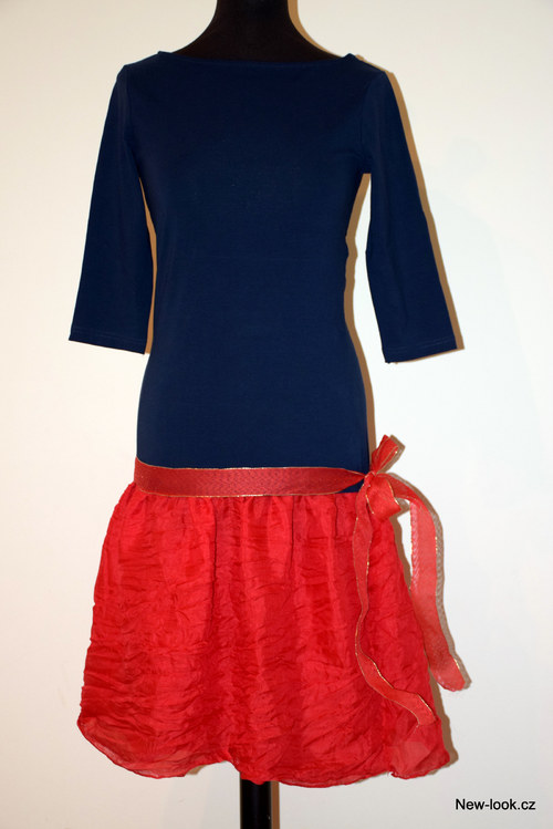 Šátkové šaty s aplikací - RED&BLUE — foto 3