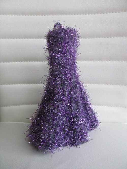 Fialové elegantní šaty — foto 5