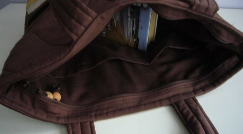 Hnědá s patchworkovou kapsou — foto 2