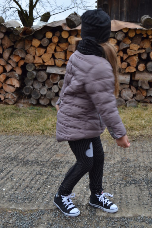 Čepička ...černý puntík — foto 4
