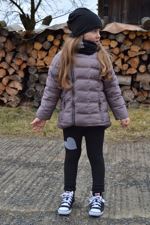 Čepička ...černý puntík — foto 5