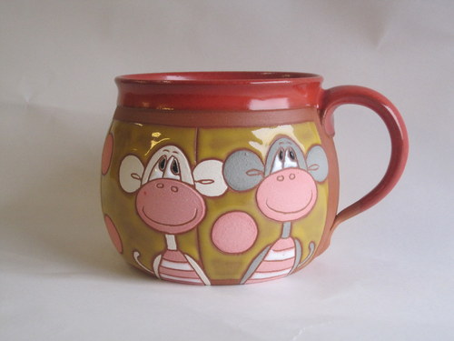 Barevný hrneček opičky 0,45l — foto 2