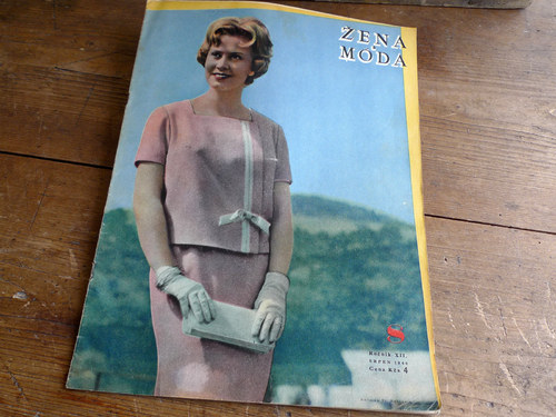 ŽENA a MÓDA ... módní časopis ... 8/1960 — foto 6