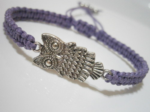 Náramek se sovičkou - fialový (macramé) — foto 3