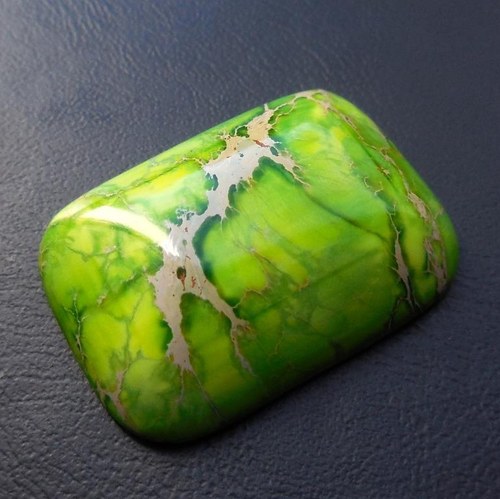 Variscit - kabošon (30 x 22 x 7 mm) — foto 2