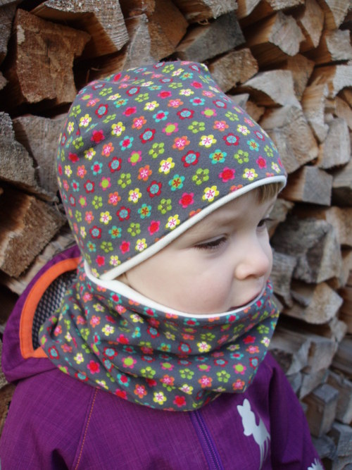 Nákrčník samá kytička — foto 3
