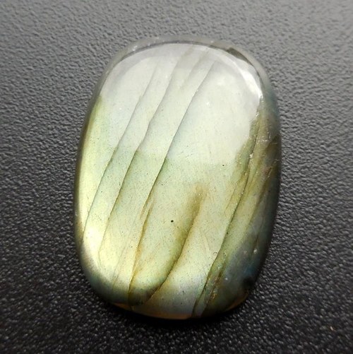 Labradorit - kabošon (27 x 20 x 5 mm) — foto 2