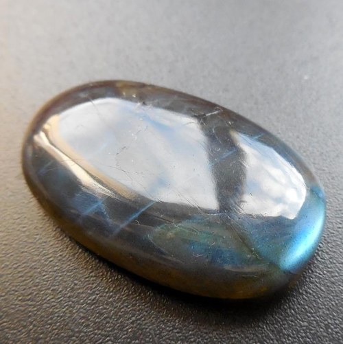 Labradorit - kabošon (40 x 23 x 8 mm) — foto 6