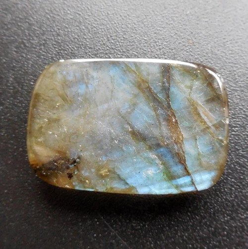Labradorit - kabošon (29 x 18 x 4 mm) — foto 5