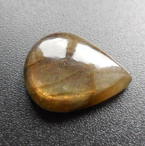 Labradorit - kabošon (24 x 19 x 7 mm) — foto 4
