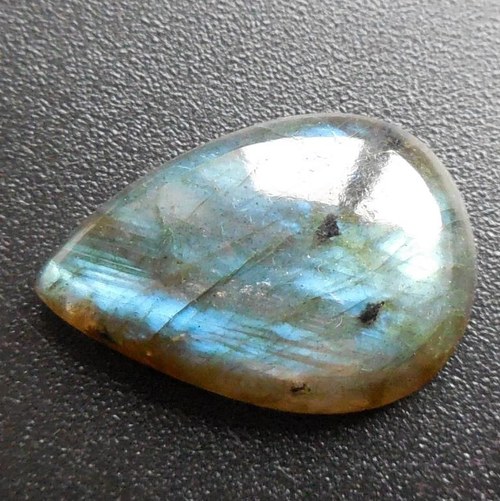 Labradorit - kabošon (27x 18 x 6 mm) — foto 6