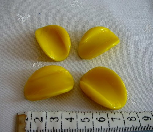 Neobvyklý žlutý — foto 3
